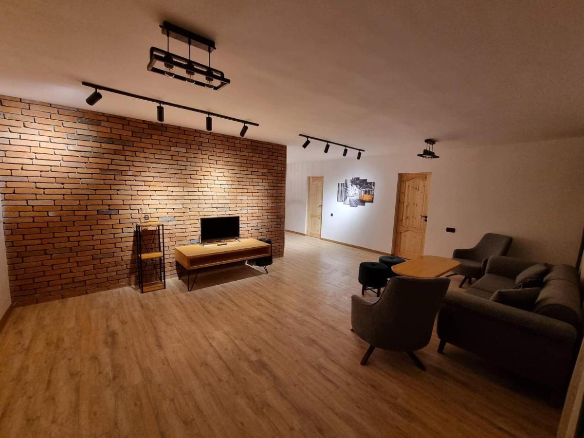 Villa Sunshine , Apartment With 4 Bedrooms,Whole Apartment, Апартмент Целиком 迪利然 外观 照片