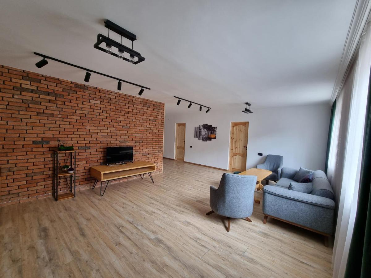 Villa Sunshine , Apartment With 4 Bedrooms,Whole Apartment, Апартмент Целиком 迪利然 外观 照片